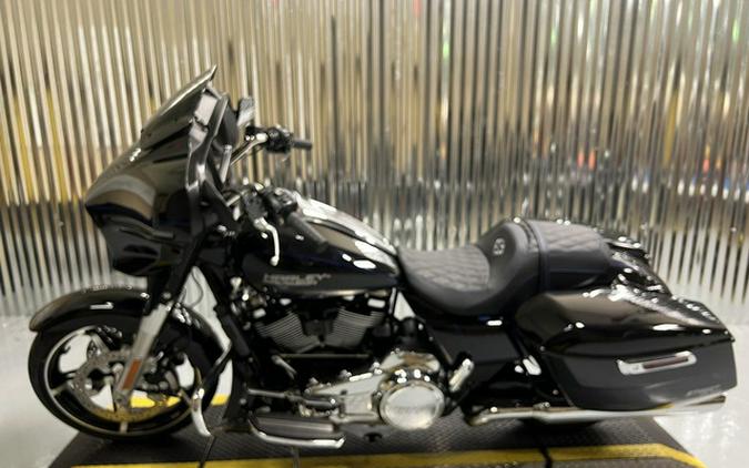 2026 Harley-Davidson FLHX - Street Glide