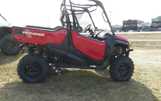 2024 Honda® Pioneer 1000 Deluxe