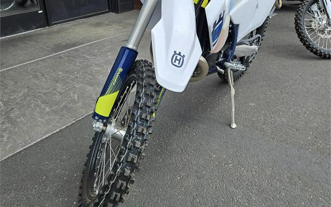 2024 Husqvarna Motorcycles TE 300