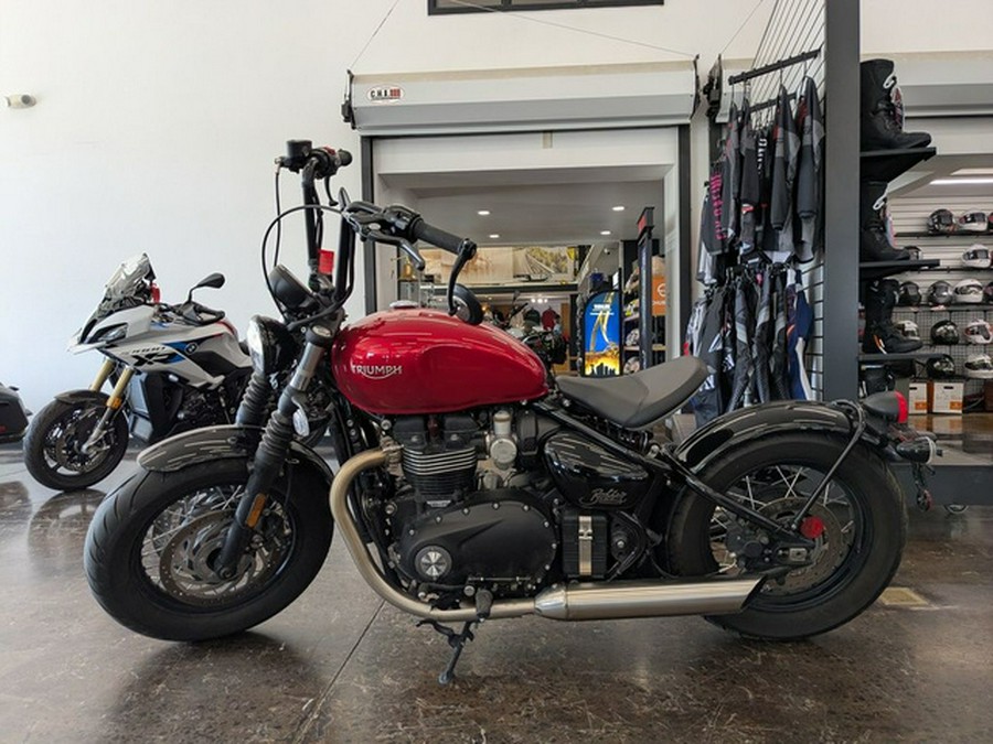 2023 Triumph Bonneville Bobber Red Hopper