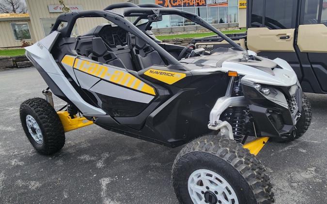 2024 Can-Am Maverick R 999T DCT