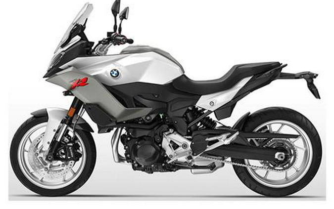 2022 BMW F 900 XR Commuter Review (with Premium Package)