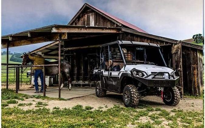 2024 Kawasaki Mule™ PRO-FXT 1000 LE Ranch Edition Platinum METALLIC STARDUST WHITE