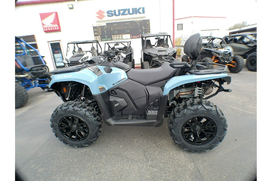 2026 Can-Am ATV OUTL MAX XT 700