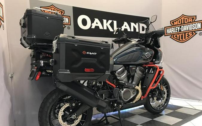 2025 Harley-Davidson® CVO™ Pan America®