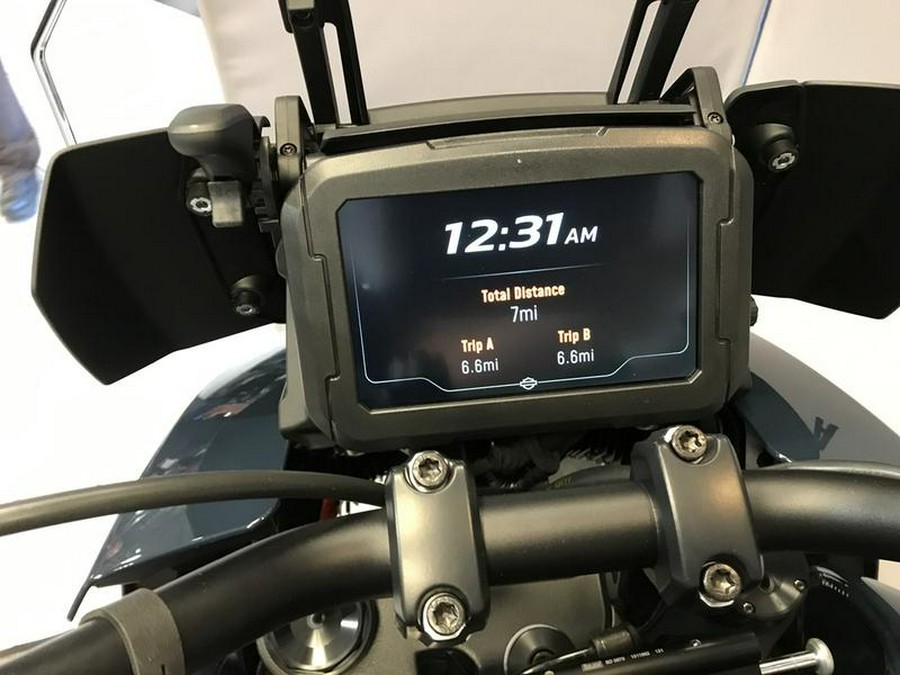 2025 Harley-Davidson® CVO™ Pan America®