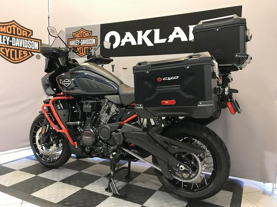 2025 Harley-Davidson® CVO™ Pan America®