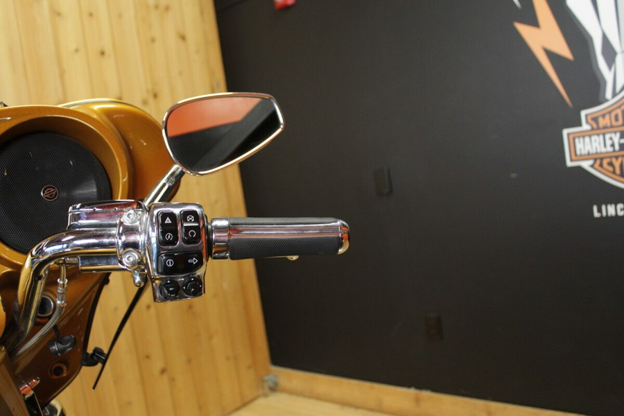 FLHTKSE 2015 CVO™ Ultra Limited