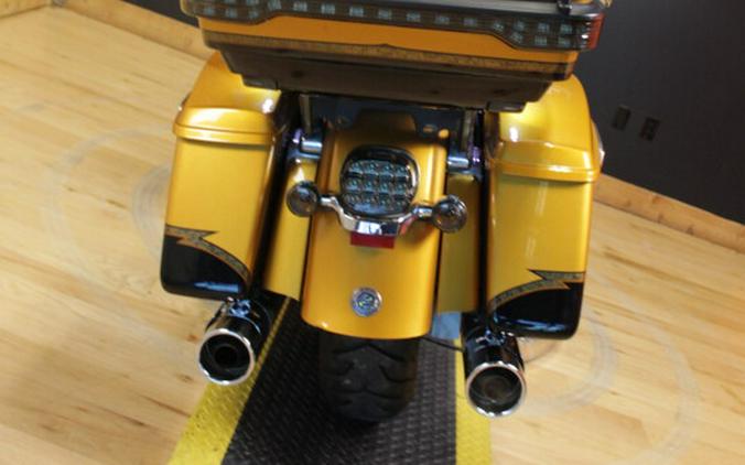 FLHTKSE 2015 CVO™ Ultra Limited