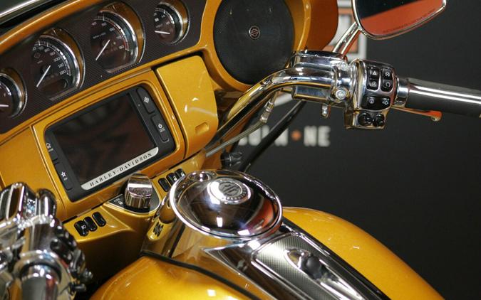 FLHTKSE 2015 CVO™ Ultra Limited