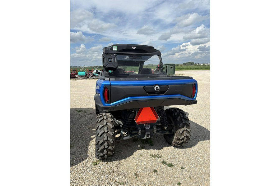 2023 Commander XT 700 - Can-Am