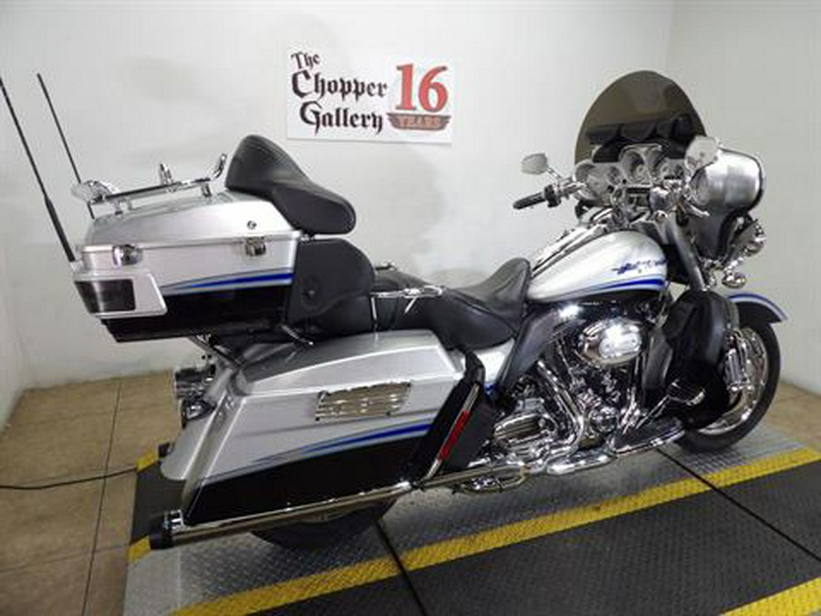 2009 Harley-Davidson CVO™ Ultra Classic® Electra Glide®