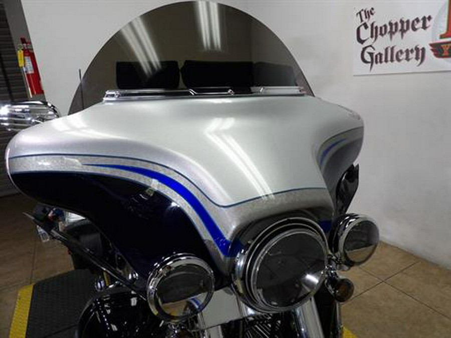 2009 Harley-Davidson CVO™ Ultra Classic® Electra Glide®