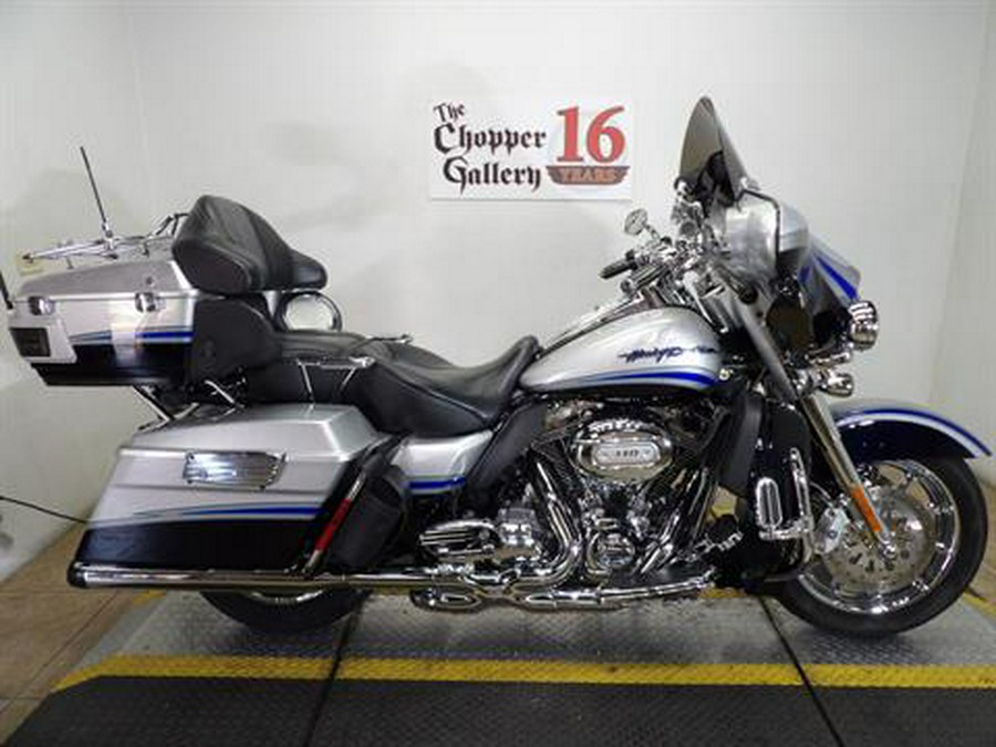 2009 Harley-Davidson CVO™ Ultra Classic® Electra Glide®