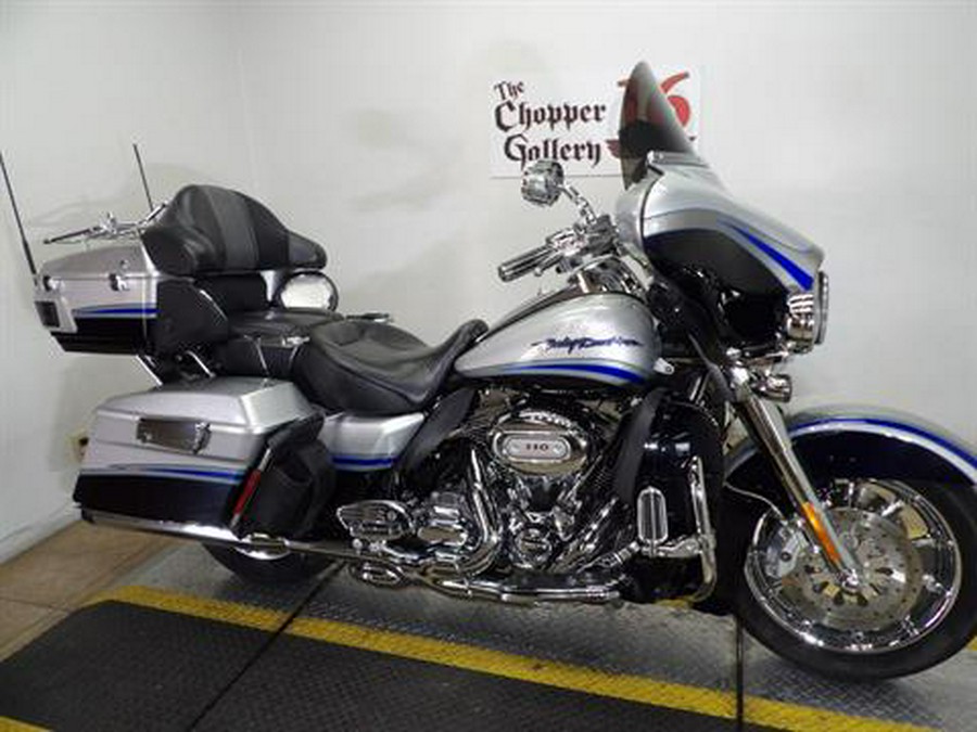 2009 Harley-Davidson CVO™ Ultra Classic® Electra Glide®