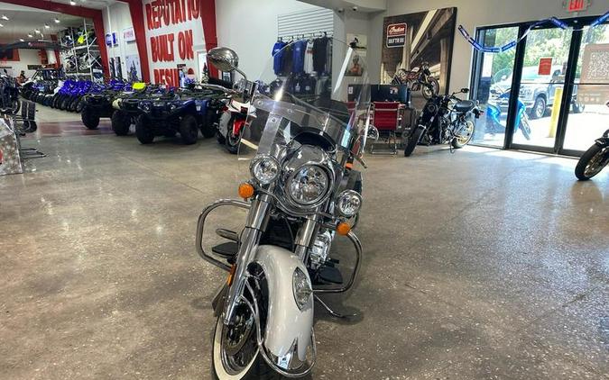 2016 Indian Motorcycle® CHIEF VINTAGE, VSL/BLACK, 49S Vintage