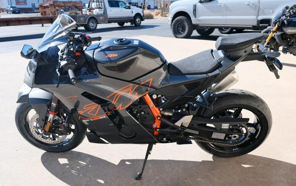 2026 KTM 990 RC R