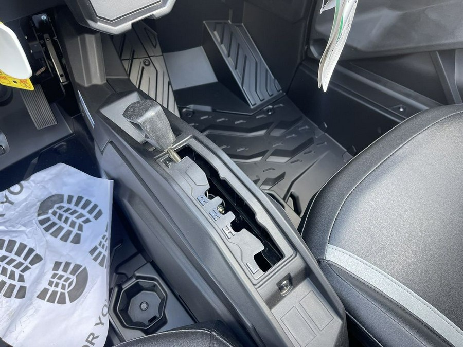 2025 Can-Am® Maverick Sport MAX DPS 1000R