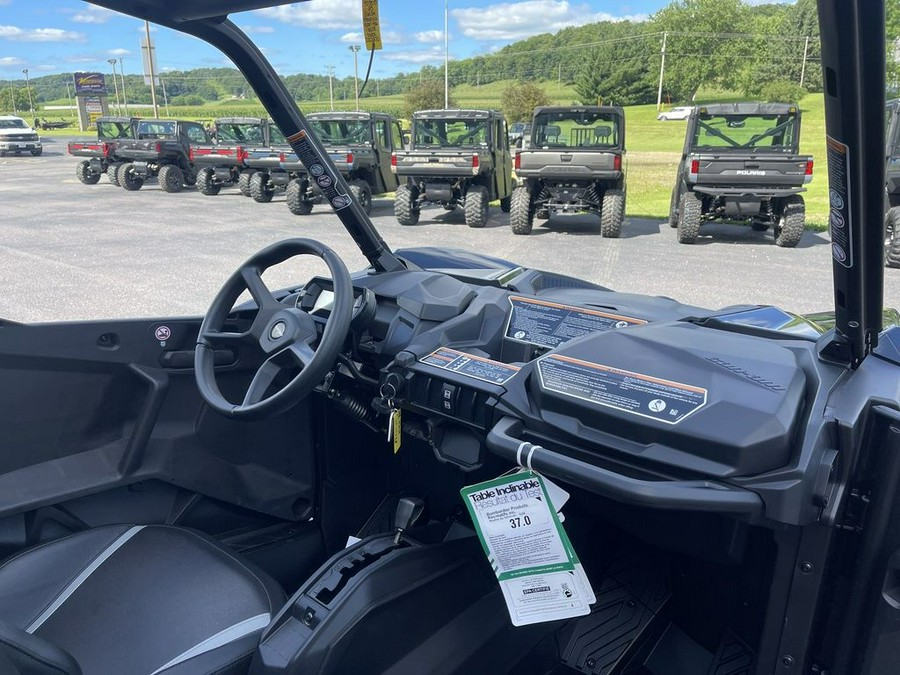 2025 Can-Am® Maverick Sport MAX DPS 1000R