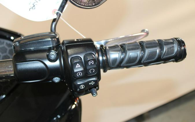 Used 2017 Harley-Davidson Road Glide Special Grand American Touring FLTRXS Motorcycle For Sale In Miami, Florida