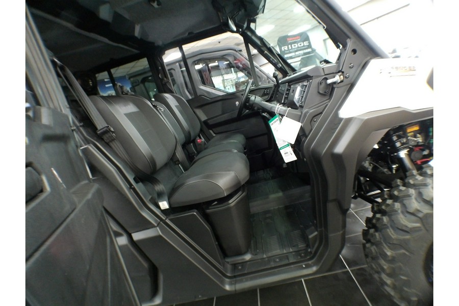 2026 Can-Am SSV DEF MAX LTD 65 HD11