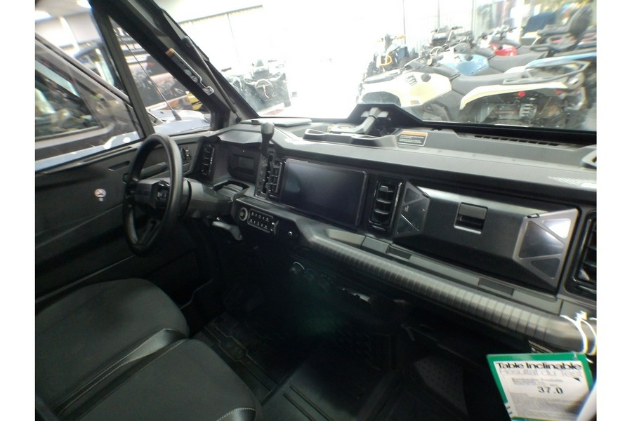 2026 Can-Am SSV DEF MAX LTD 65 HD11