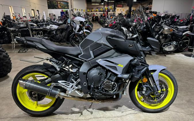 2017 Yamaha FZ-10