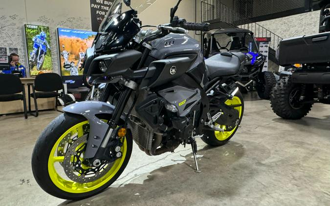 2017 Yamaha FZ-10