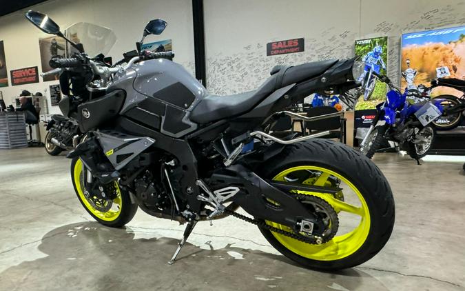 2017 Yamaha FZ-10