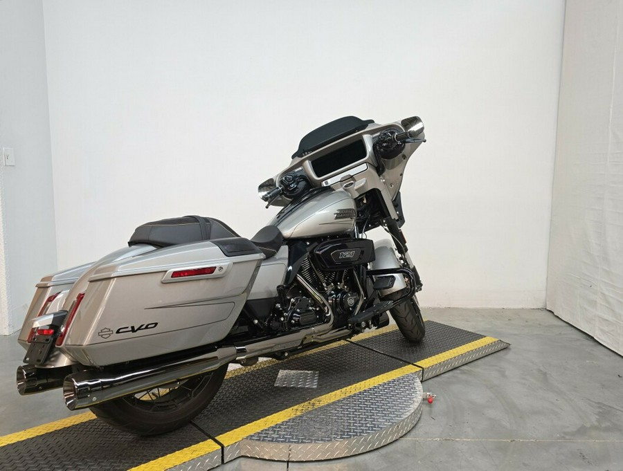 FLHXSE 2023 CVO™ Street Glide