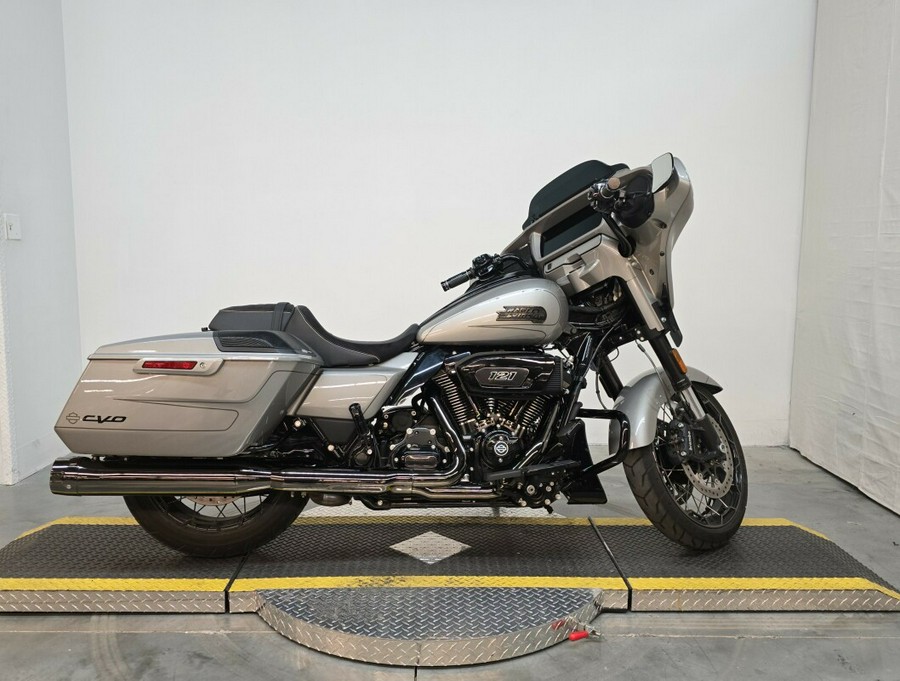 FLHXSE 2023 CVO™ Street Glide