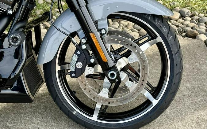 2025 Harley-Davidson® FLTRX - Road Glide®