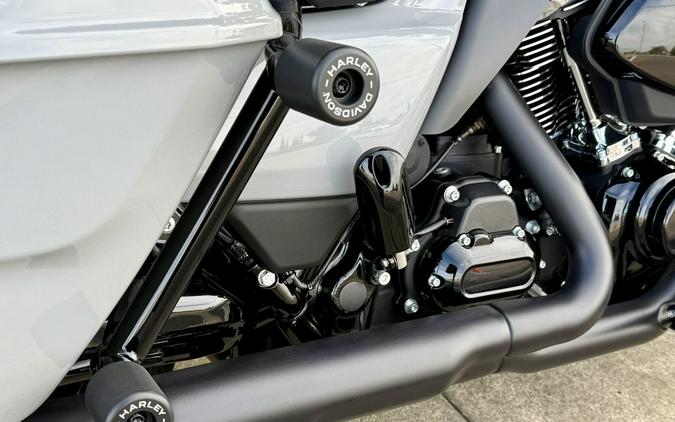 2025 Harley-Davidson® FLTRX - Road Glide®