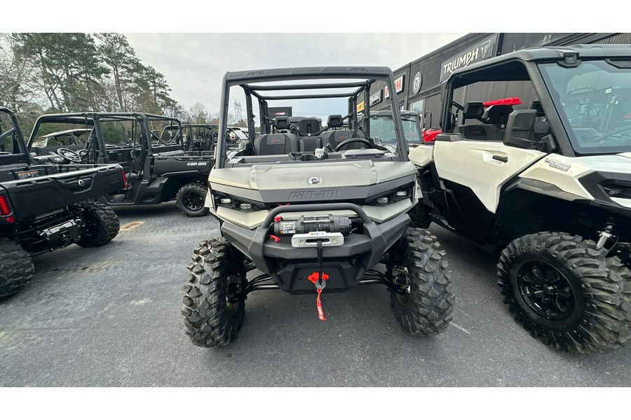 2026 Can-Am DEFENDER MAX XMR HD11