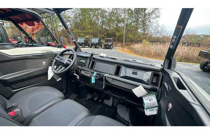 2026 Can-Am DEFENDER MAX XMR HD11