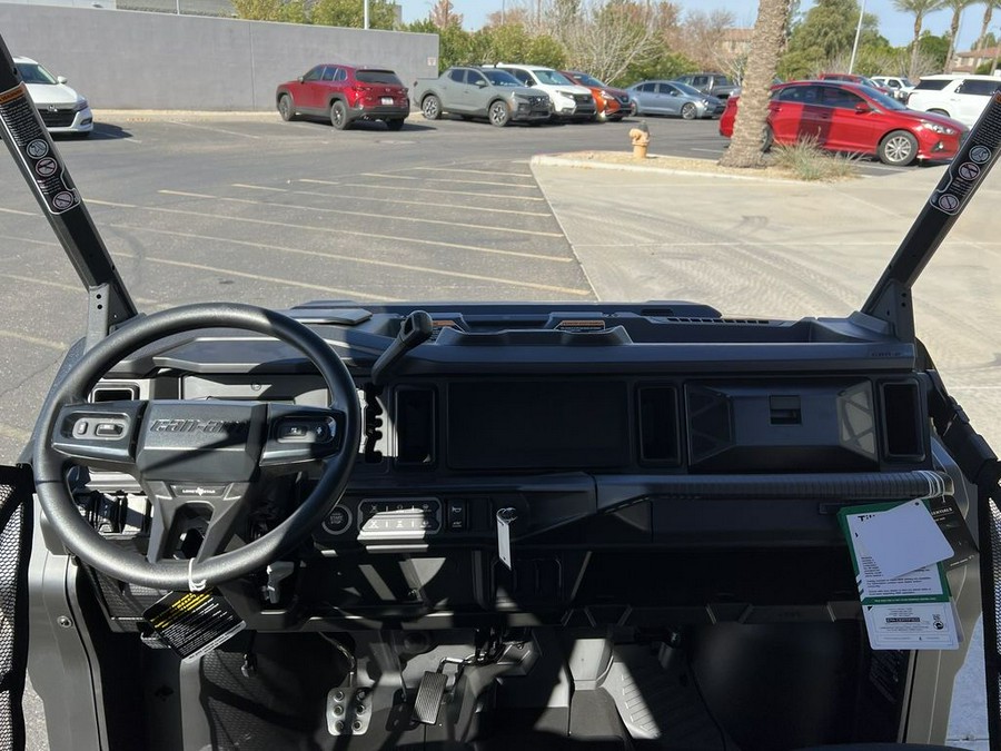 2026 Can-Am® Defender MAX LONE STAR HD11