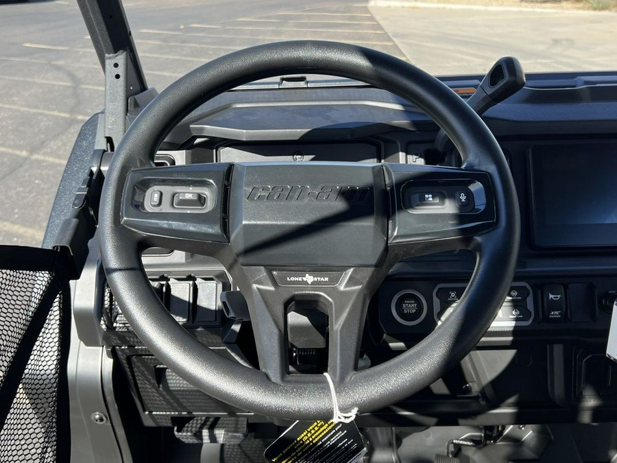2026 Can-Am® Defender MAX LONE STAR HD11