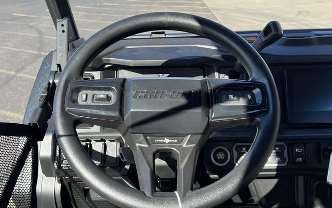 2026 Can-Am® Defender MAX LONE STAR HD11