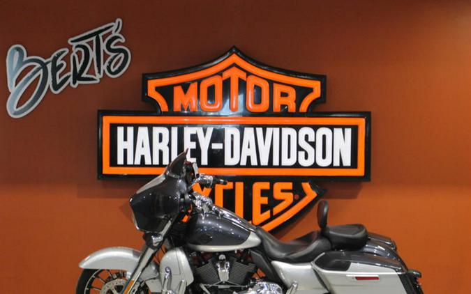 2019 Harley-Davidson® FLHXSE - CVO™ Street Glide®