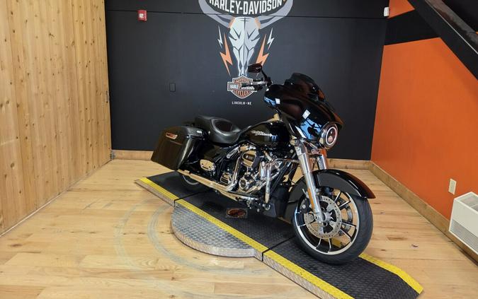 FLHX 2020 Street Glide®