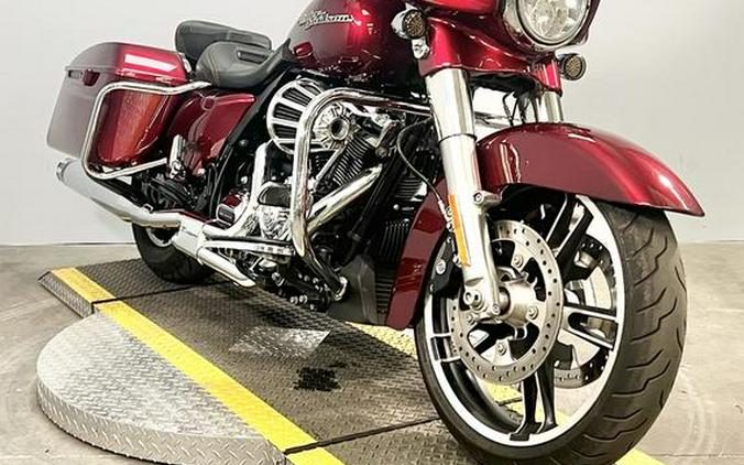 2017 Harley-Davidson® FLHXS - Street Glide® Special