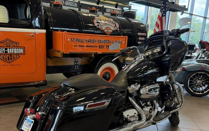 2023 Harley-Davidson Road Glide FLTRX
