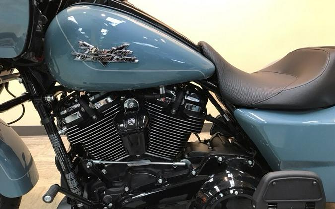 2024 Harley-Davidson® Road Glide® 3 Sharkskin FLTRT