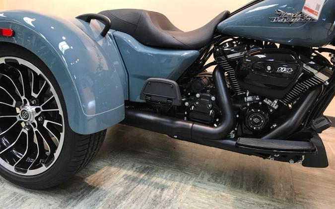 2024 Harley-Davidson® Road Glide® 3 Sharkskin FLTRT