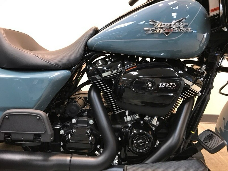 2024 Harley-Davidson® Road Glide® 3 Sharkskin FLTRT