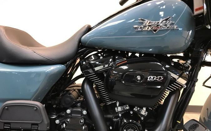 2024 Harley-Davidson® Road Glide® 3 Sharkskin FLTRT