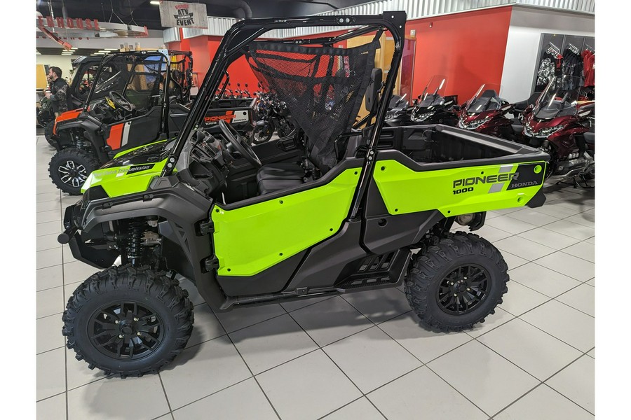 2023 Honda Pioneer 1000 Deluxe