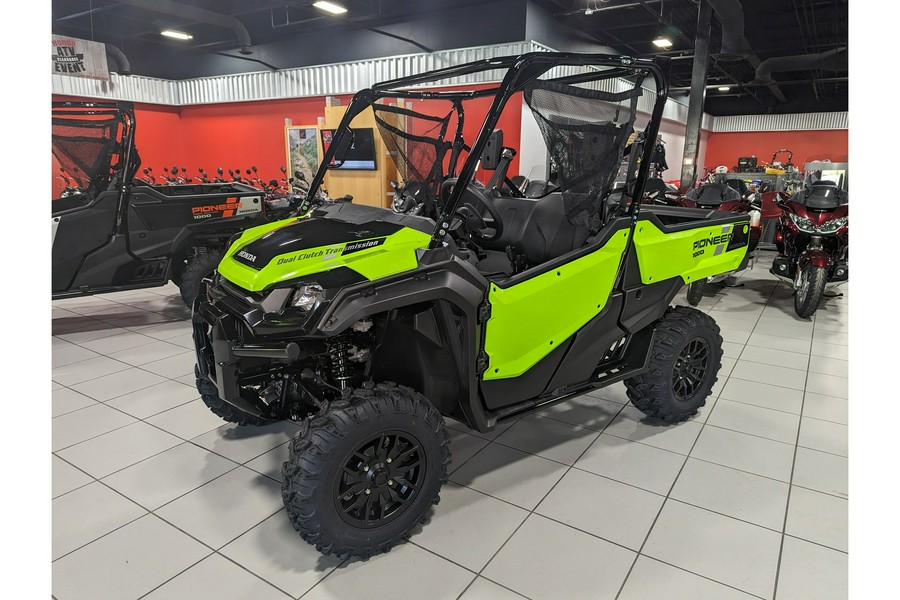 2023 Honda Pioneer 1000 Deluxe