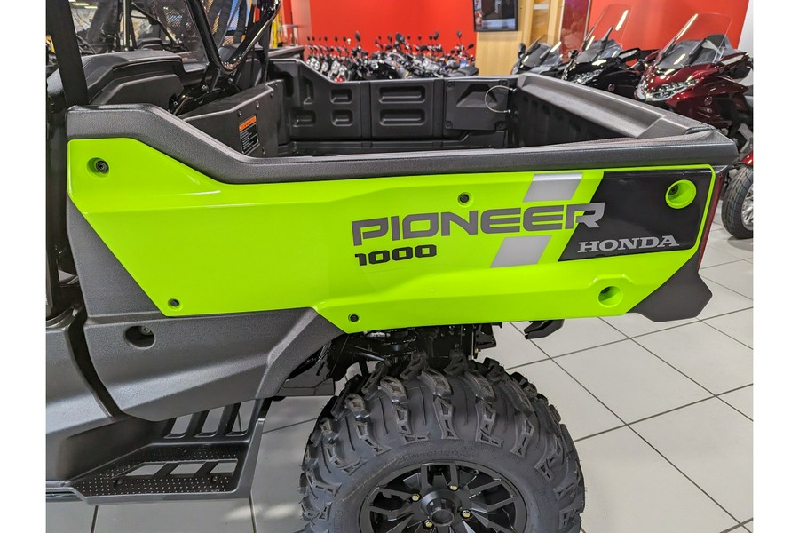 2023 Honda Pioneer 1000 Deluxe