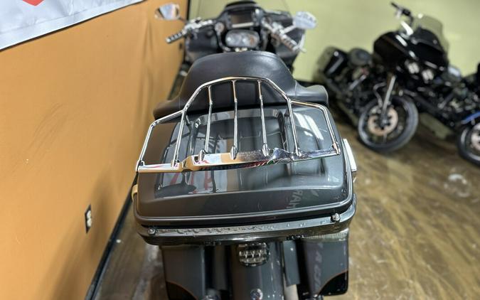 FLTRUSE 2016 CVO™ Road Glide® Ultra